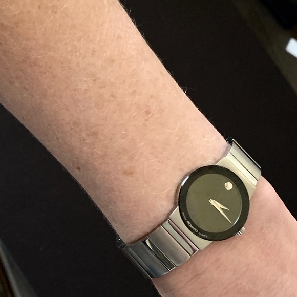 EUC MOVADO Classic Stainless Steel watch (28mm) - Picture 9 of 15